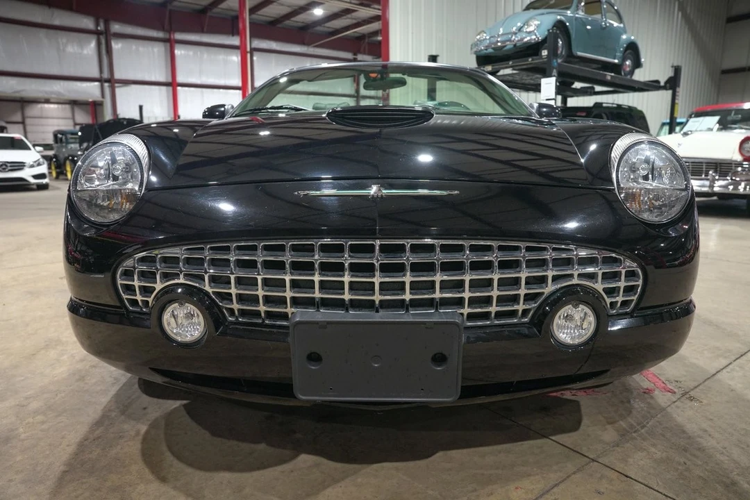 2002 Ford Thunderbird 11th Gen - Image 13 of 31