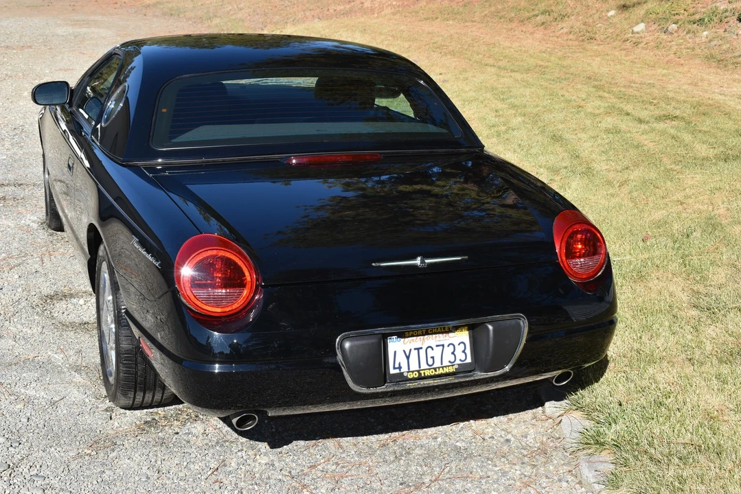2002 Ford Thunderbird 11th Gen - Image 7 of 21