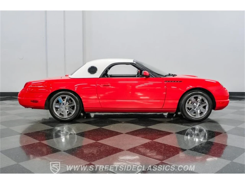 2002 Ford Thunderbird 11th Gen - Image 16 of 31