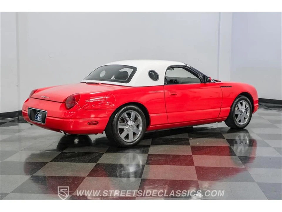 2002 Ford Thunderbird 11th Gen - Image 15 of 31