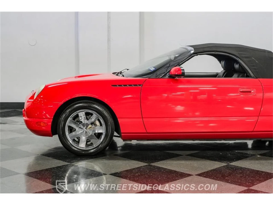 2002 Ford Thunderbird 11th Gen - Image 27 of 31