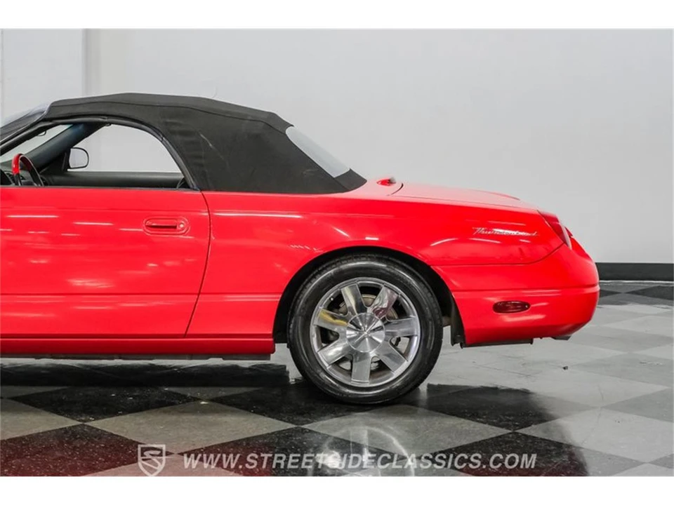 2002 Ford Thunderbird 11th Gen - Image 28 of 31