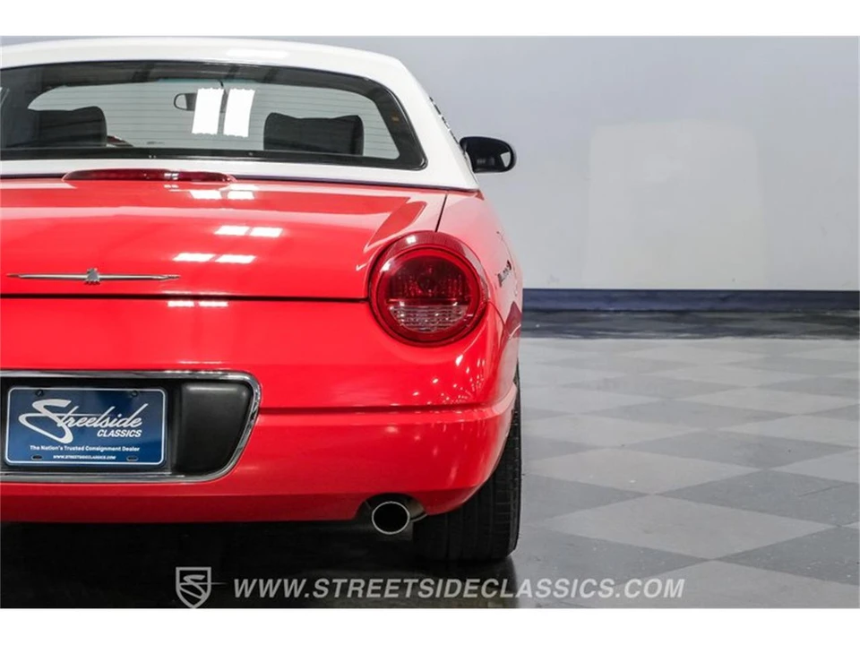 2002 Ford Thunderbird 11th Gen - Image 30 of 31