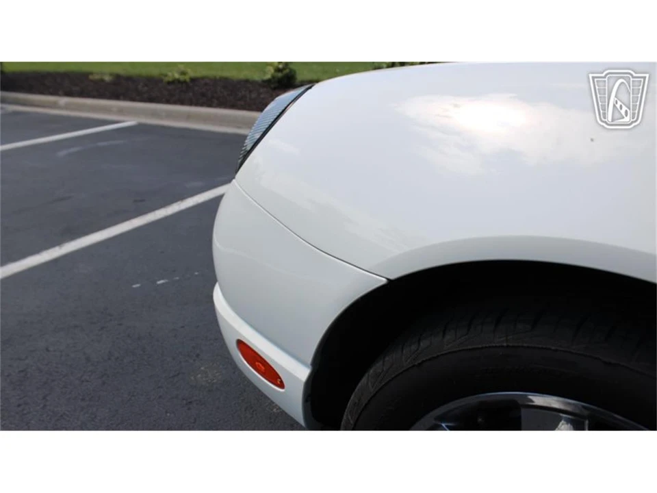 2002 Ford Thunderbird 11th Gen - Image 6 of 31