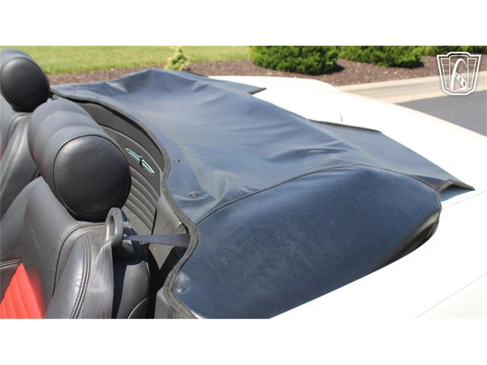 2002 Ford Thunderbird 11th Gen - Image 21 of 31