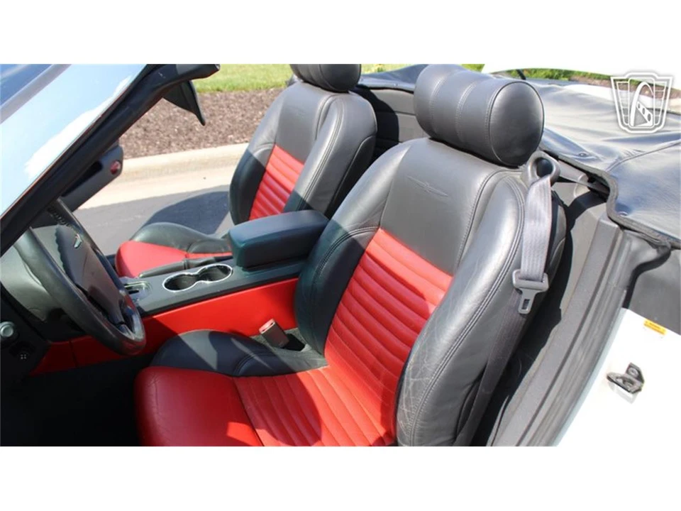 2002 Ford Thunderbird 11th Gen - Image 17 of 31