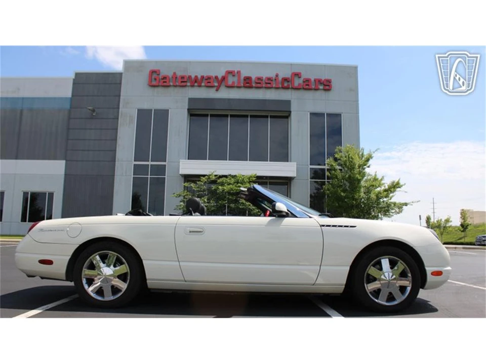 2002 Ford Thunderbird 11th Gen - Image 4 of 31