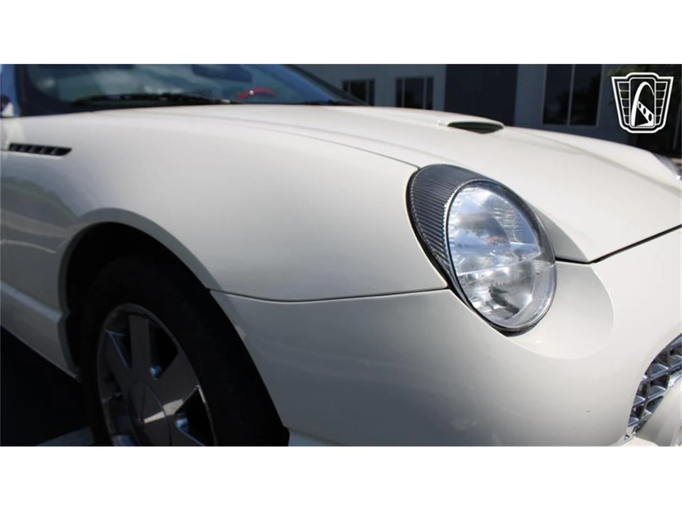2002 Ford Thunderbird 11th Gen - Image 10 of 31