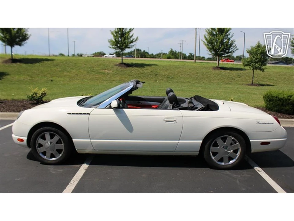 2002 Ford Thunderbird 11th Gen - Image 30 of 31