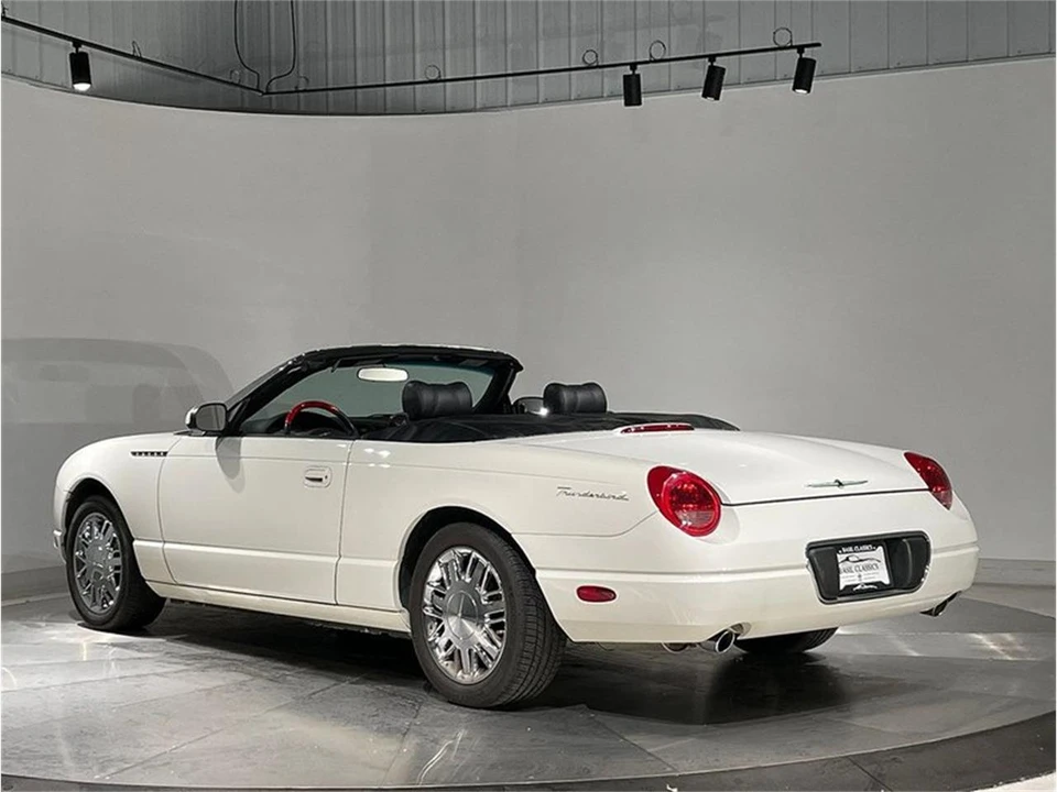 2002 Ford Thunderbird 11th Gen - Image 10 of 31