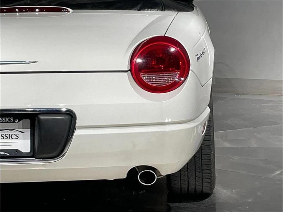 2002 Ford Thunderbird 11th Gen - Image 8 of 31