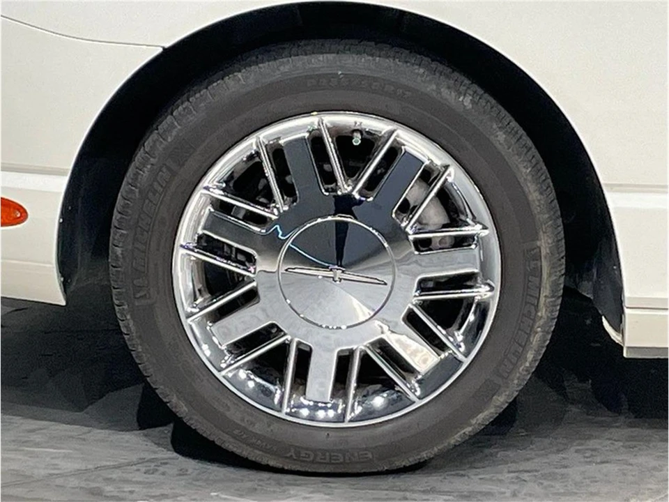 2002 Ford Thunderbird 11th Gen - Image 12 of 31