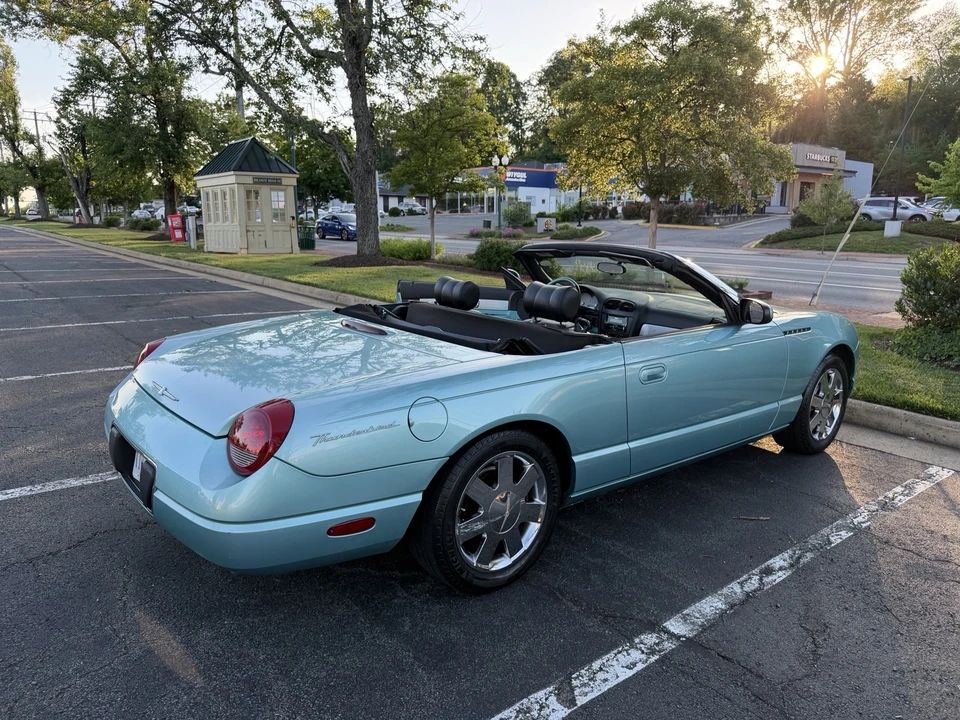 2002 Ford Thunderbird 11th Gen - Image 7 of 22