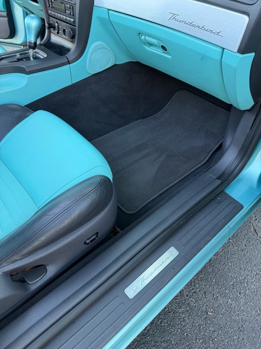 2002 Ford Thunderbird 11th Gen - Image 14 of 22