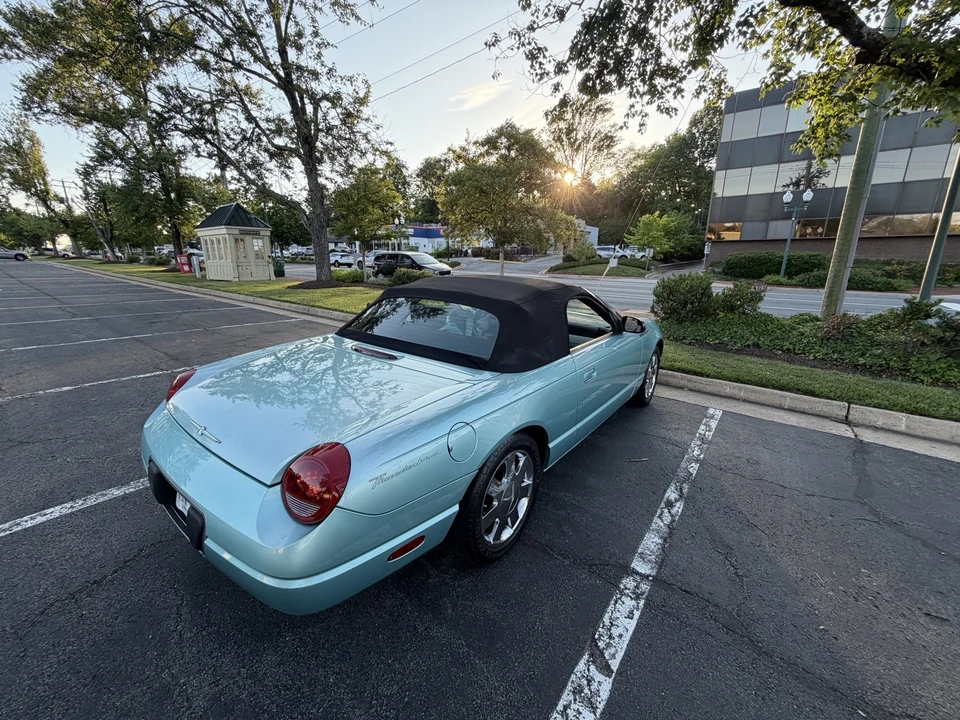 2002 Ford Thunderbird 11th Gen - Image 6 of 22