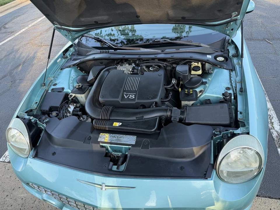 2002 Ford Thunderbird 11th Gen - Image 20 of 22