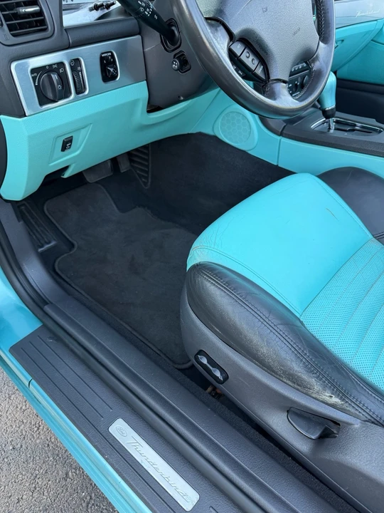 2002 Ford Thunderbird 11th Gen - Image 16 of 22