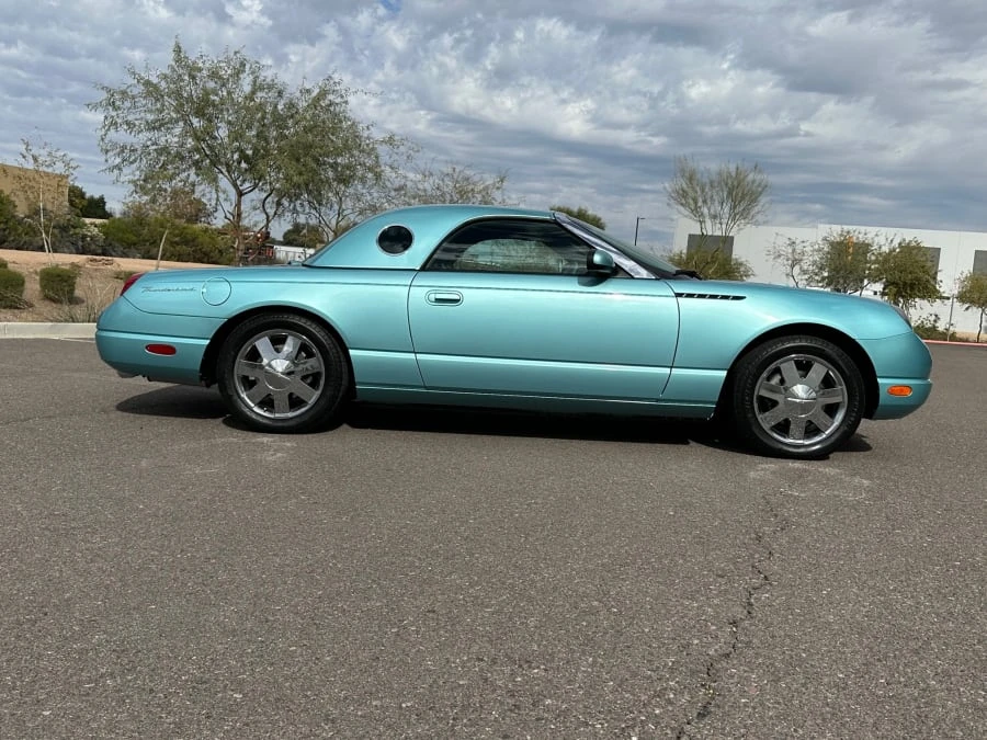 2002 Ford Thunderbird 11th Gen - Image 7 of 15