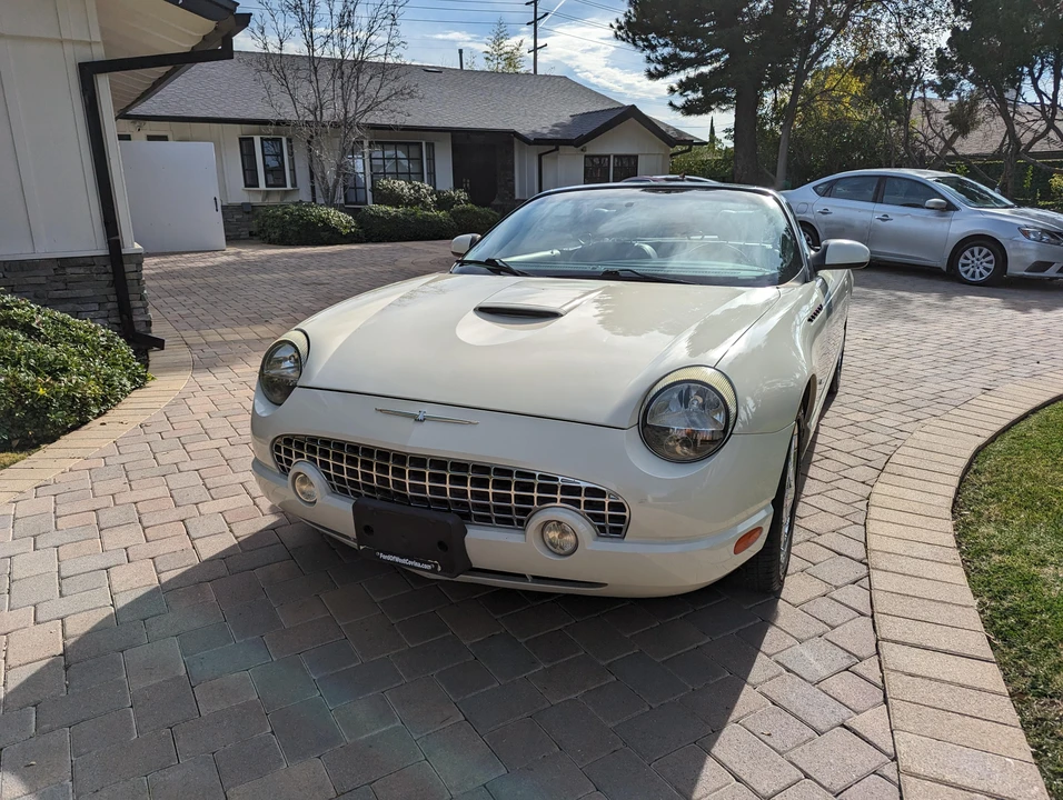 2002 Ford Thunderbird 10th Gen - Image 6 of 31