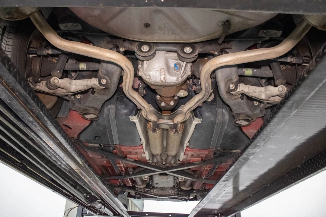 2002 Ford Thunderbird 11th Gen - Image 17 of 21