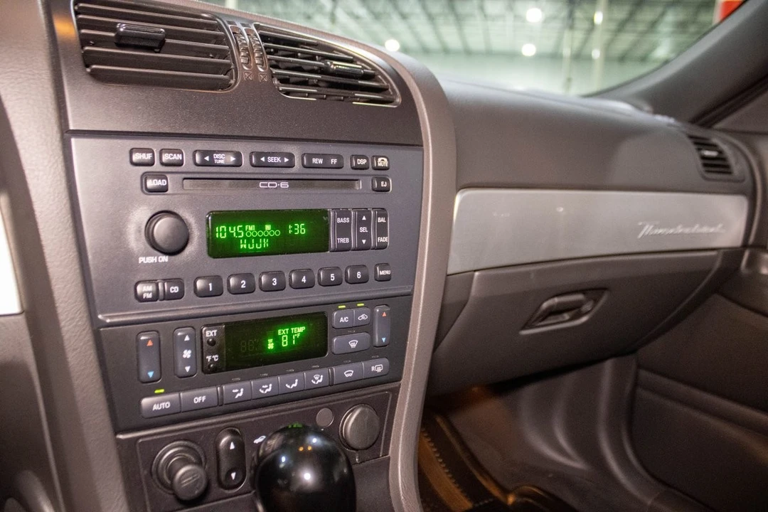 2002 Ford Thunderbird 11th Gen - Image 14 of 21