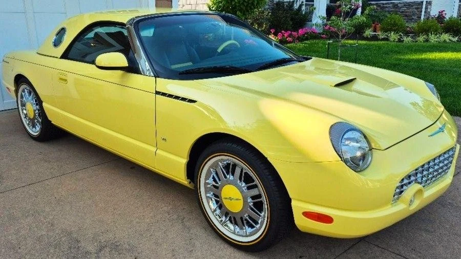 2002 Ford Thunderbird 11th Gen - Image 4 of 31