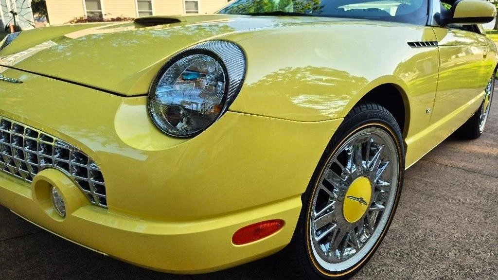 2002 Ford Thunderbird 11th Gen - Image 9 of 31
