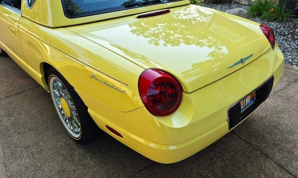 2002 Ford Thunderbird 11th Gen - Image 15 of 31