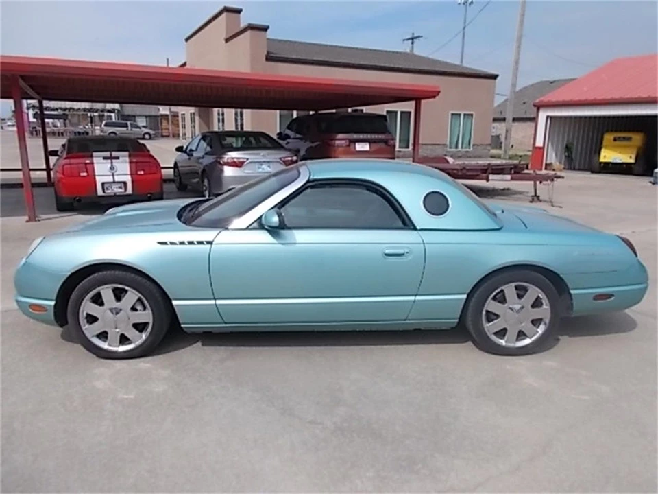2002 Ford Thunderbird 11th Gen - Image 2 of 29