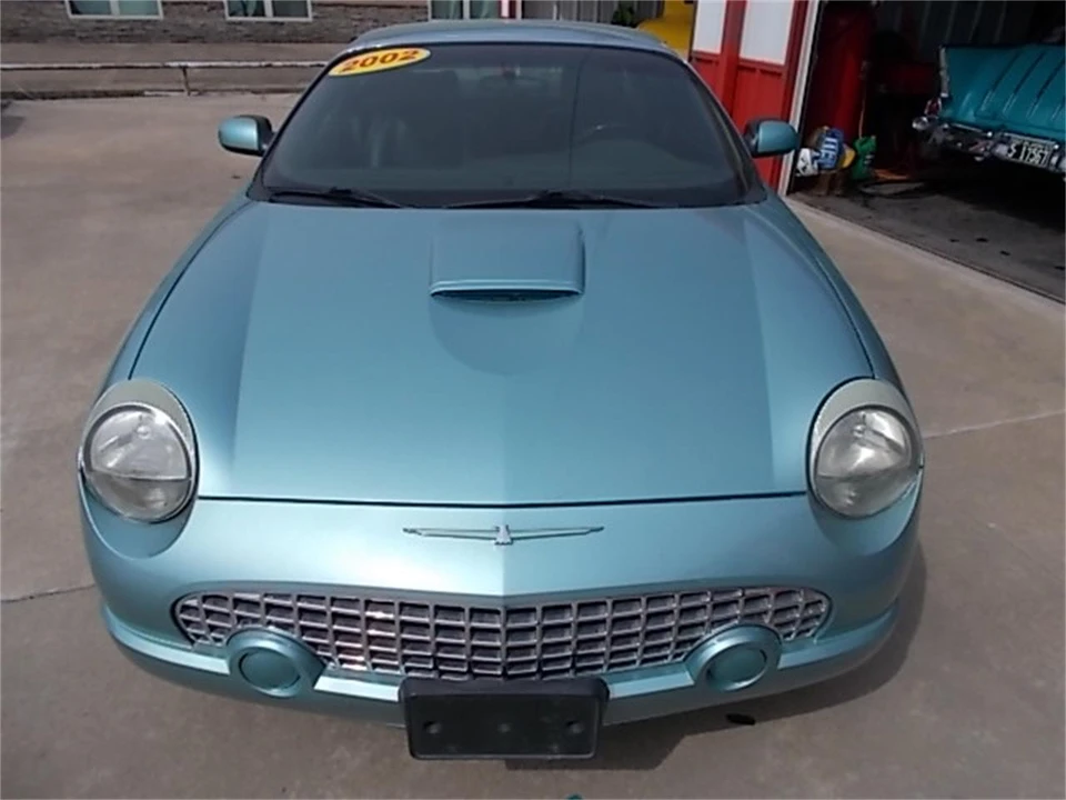 2002 Ford Thunderbird 11th Gen - Image 14 of 29