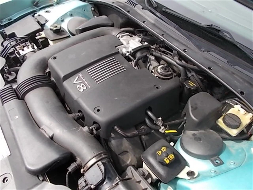2002 Ford Thunderbird 11th Gen - Image 18 of 29