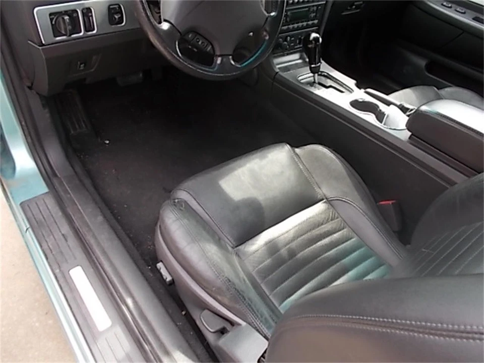2002 Ford Thunderbird 11th Gen - Image 23 of 29