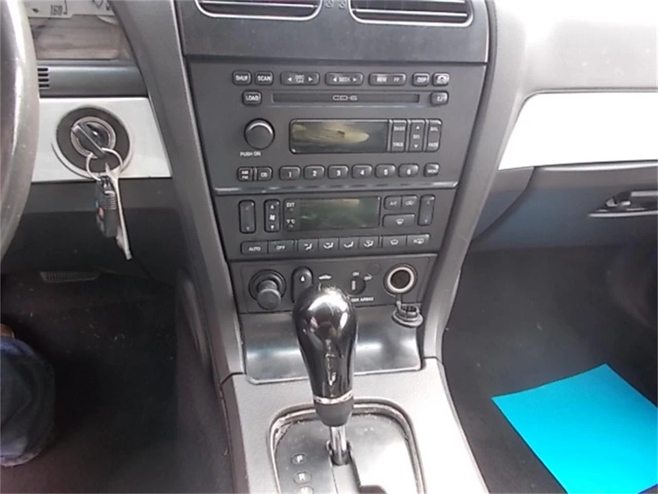 2002 Ford Thunderbird 11th Gen - Image 25 of 29