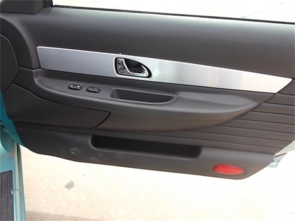 2002 Ford Thunderbird 11th Gen - Image 27 of 29