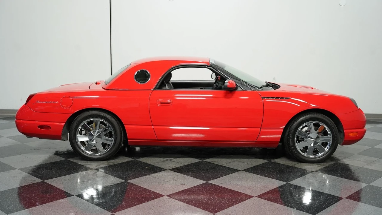 2002 Ford Thunderbird 10th Gen - Image 12 of 12