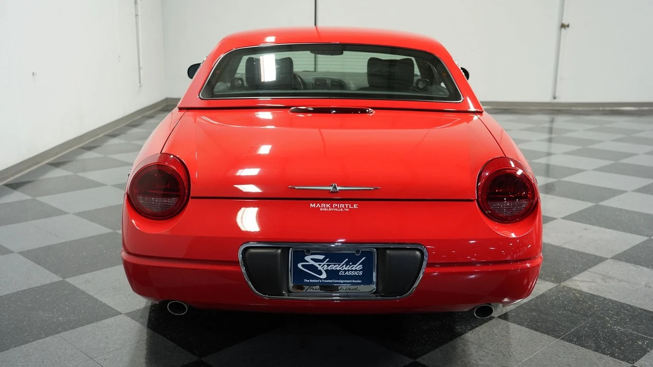 2002 Ford Thunderbird 10th Gen - Image 9 of 12
