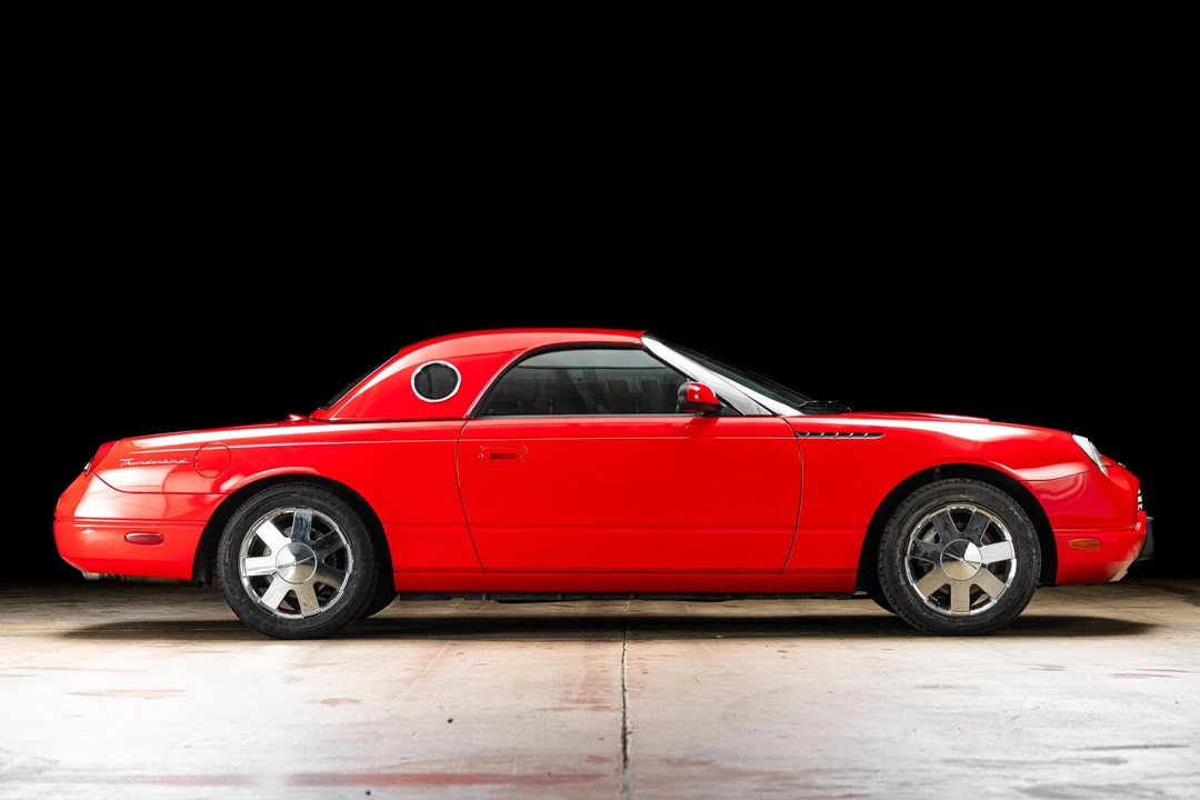 2002 Ford Thunderbird 11th Gen - Image 3 of 31
