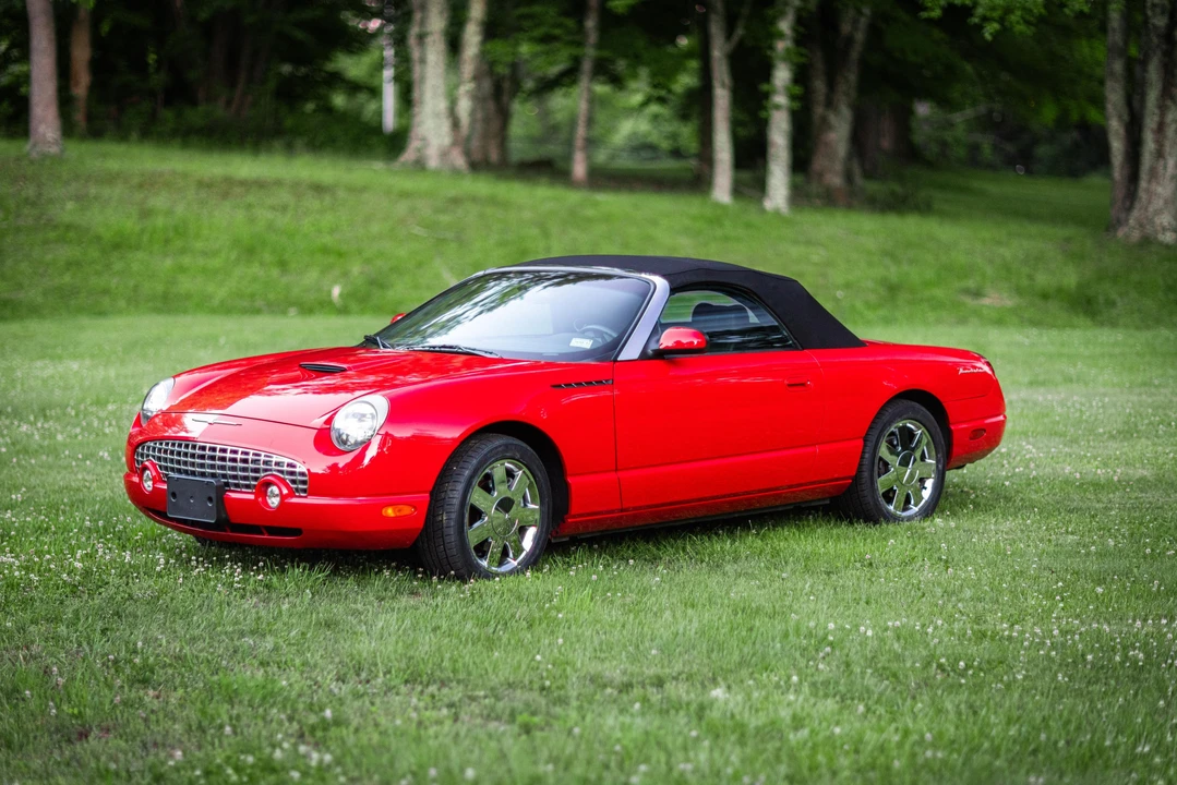 2002 Ford Thunderbird 11th Gen - Image 24 of 31