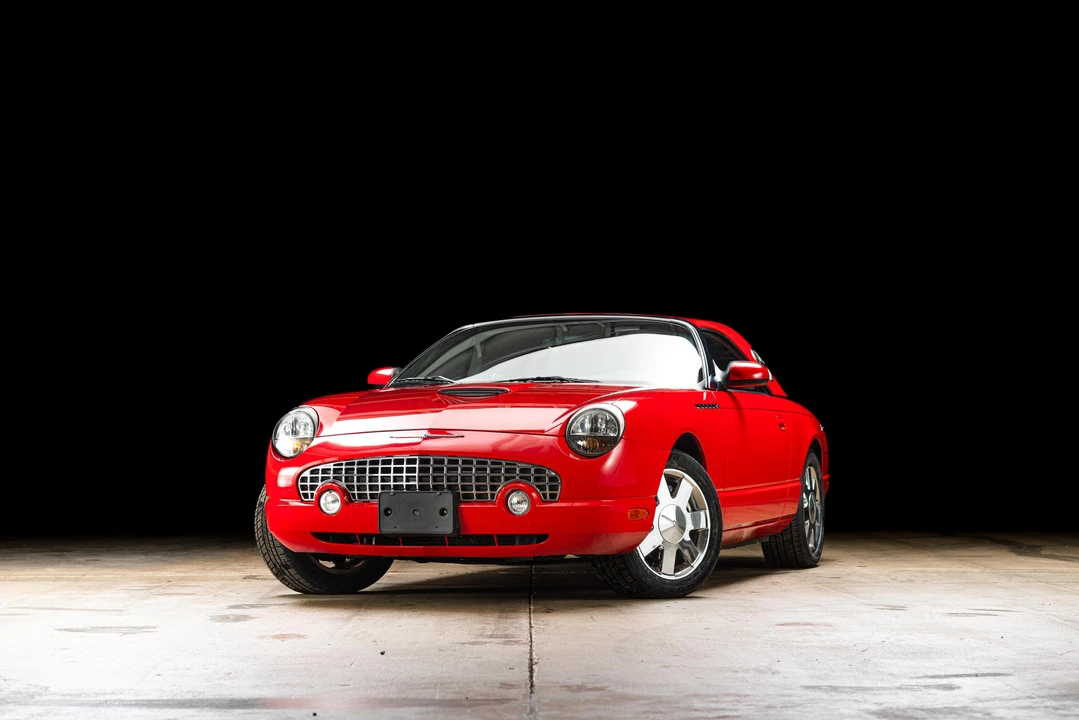 2002 Ford Thunderbird 11th Gen - Image 11 of 31