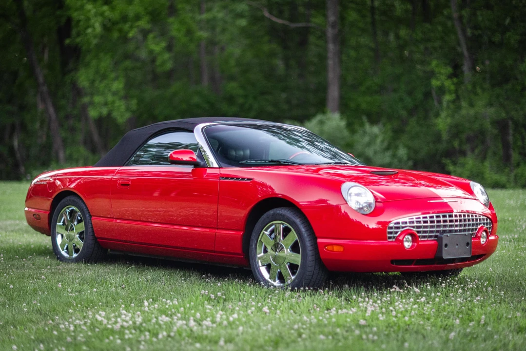 2002 Ford Thunderbird 11th Gen - Image 29 of 31