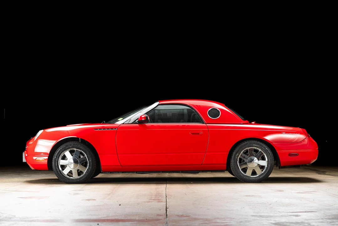 2002 Ford Thunderbird 11th Gen - Image 16 of 31