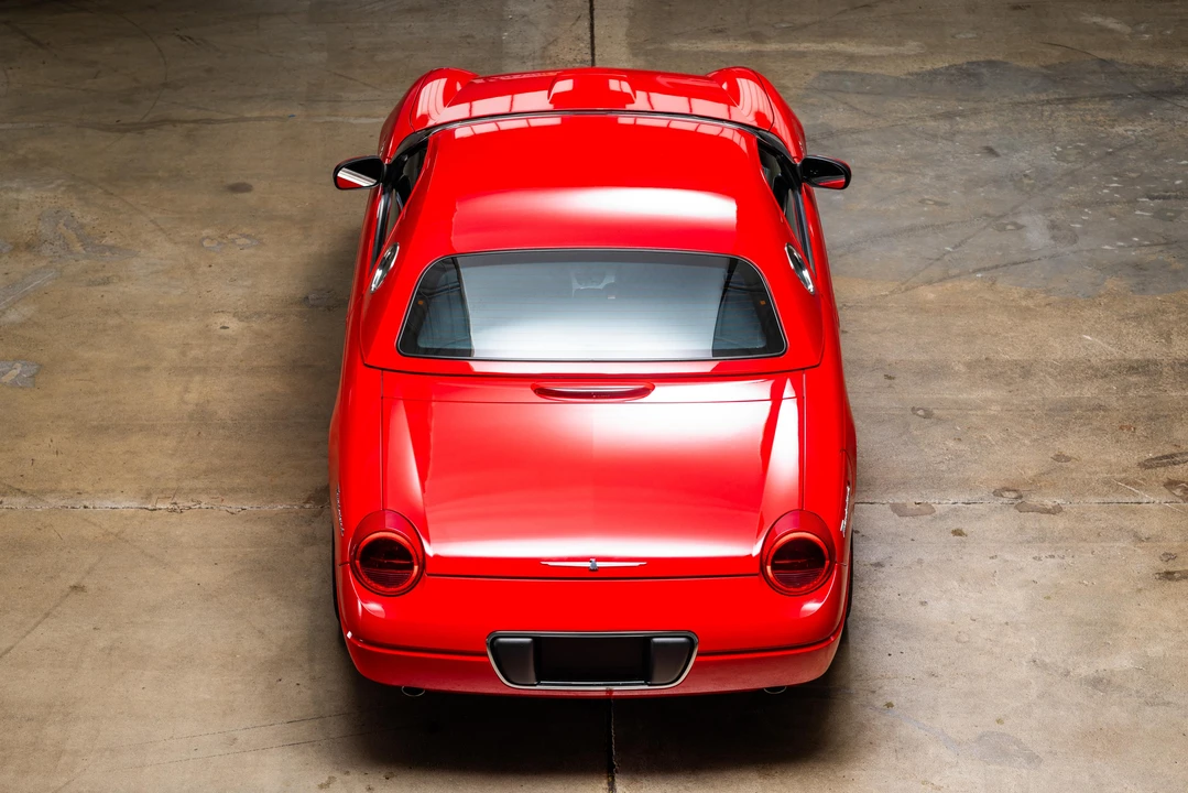 2002 Ford Thunderbird 11th Gen - Image 17 of 31