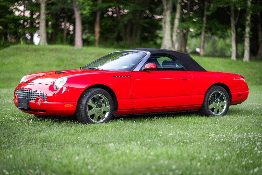 2002 Ford Thunderbird 11th Gen - Image 26 of 31