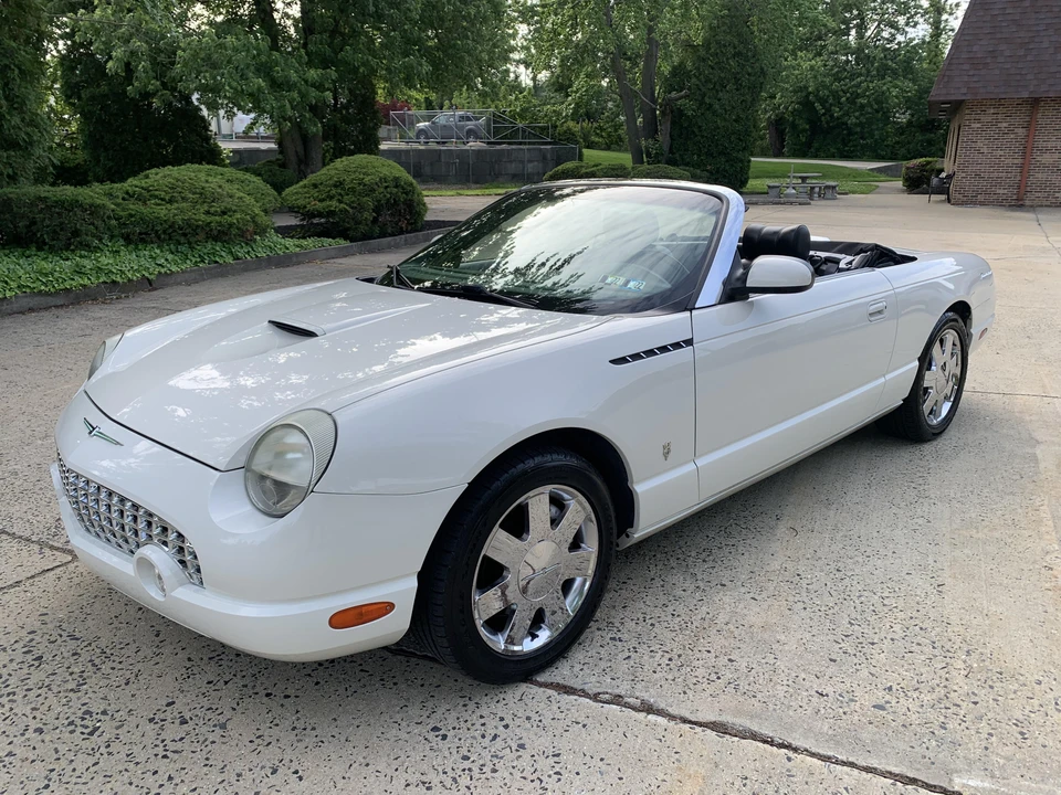 2002 Ford Thunderbird 11th Gen - Image 8 of 31