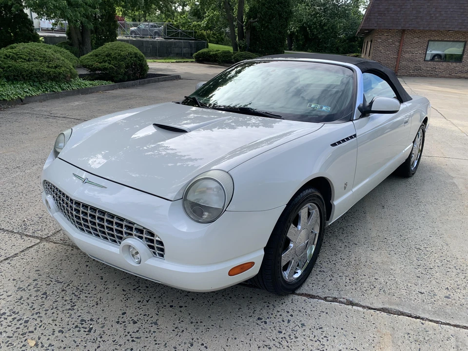 2002 Ford Thunderbird 11th Gen - Image 21 of 31