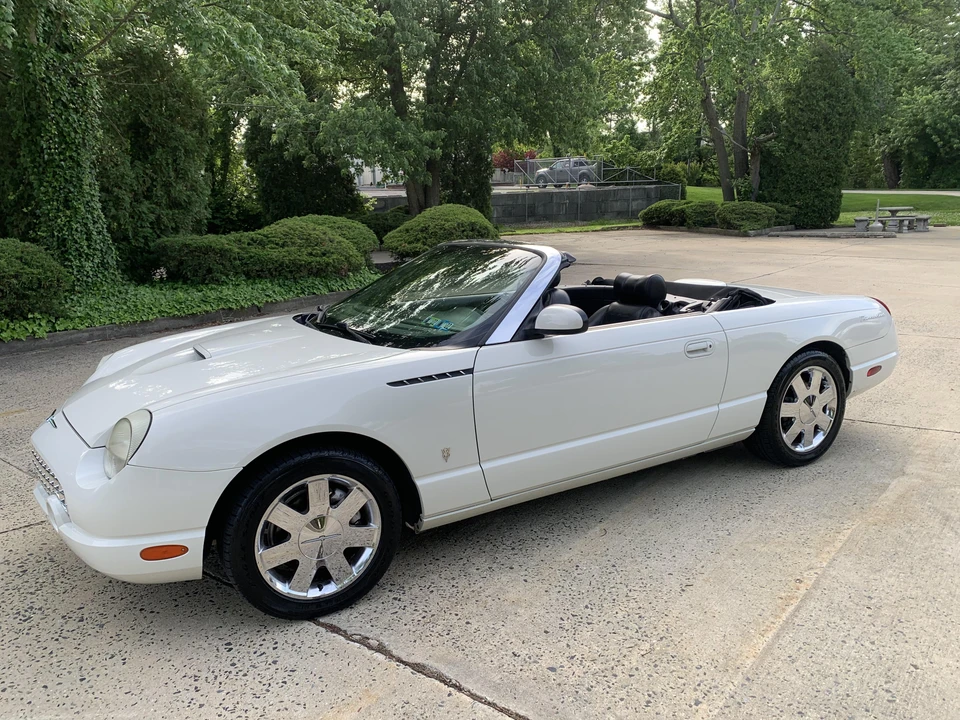 2002 Ford Thunderbird 11th Gen - Image 9 of 31