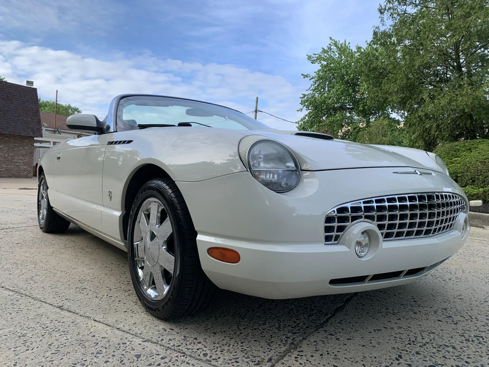 2002 Ford Thunderbird 11th Gen - Image 20 of 31