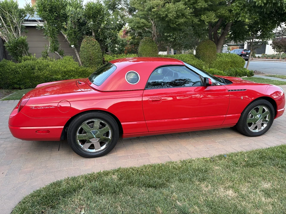 2002 Ford Thunderbird 11th Gen - Image 5 of 31