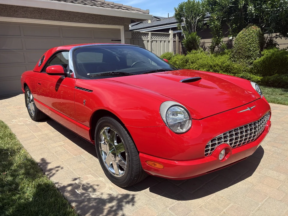 2002 Ford Thunderbird 11th Gen - Image 16 of 31