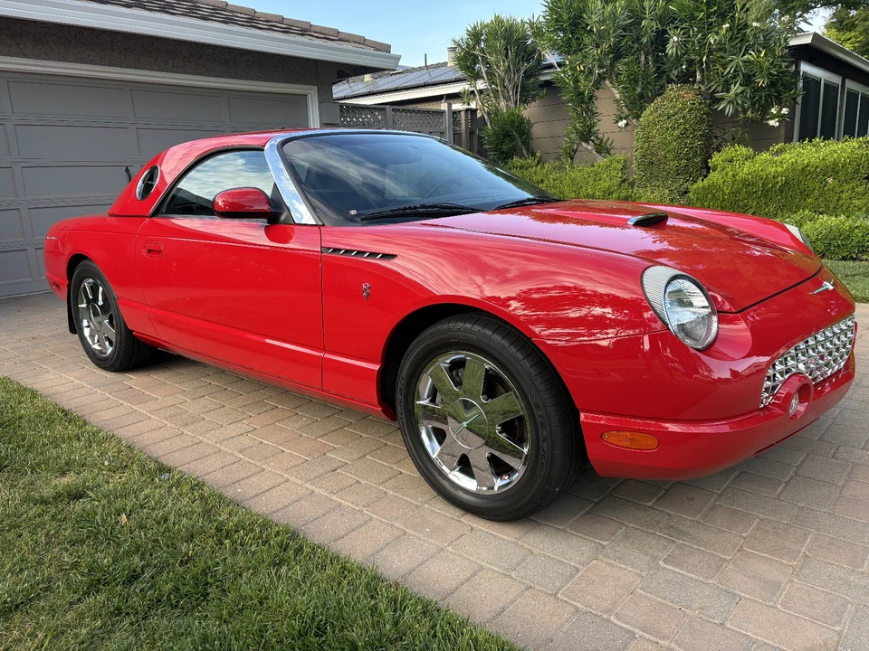 2002 Ford Thunderbird 11th Gen - Image 23 of 31